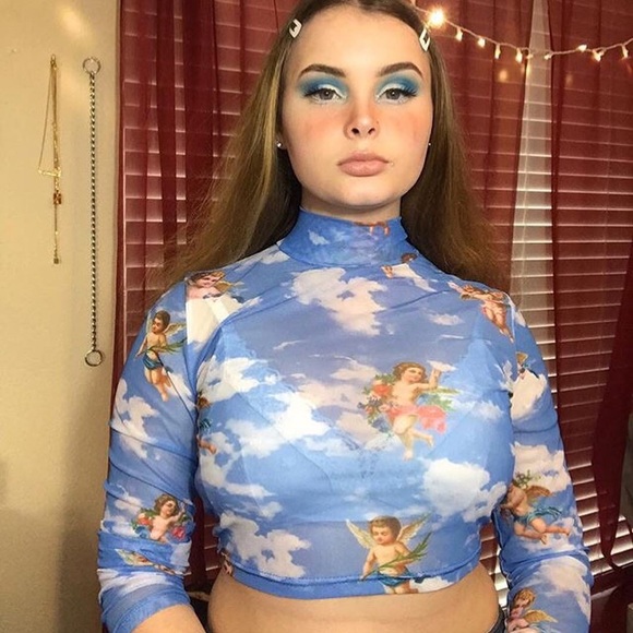 Angel Print Top - Picture 2 of 4